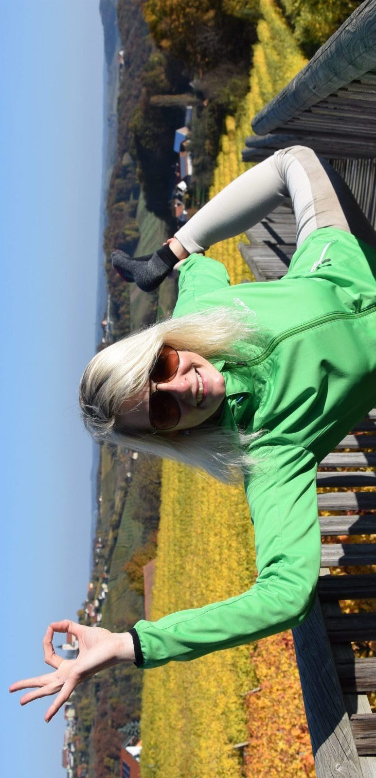 yoga pose eva-maria flucher weinweg sinne sankt anna
